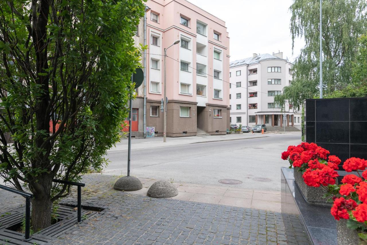 Cozy Stylish Studio Apartment With Free Parking By Centralapartments Reval Exterior foto